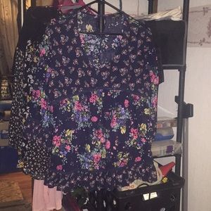 Beautiful blouse. Never worn. Absolutely adorable.